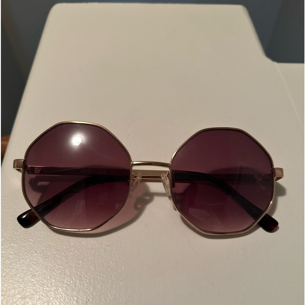 Guess Sunglasses 💛
